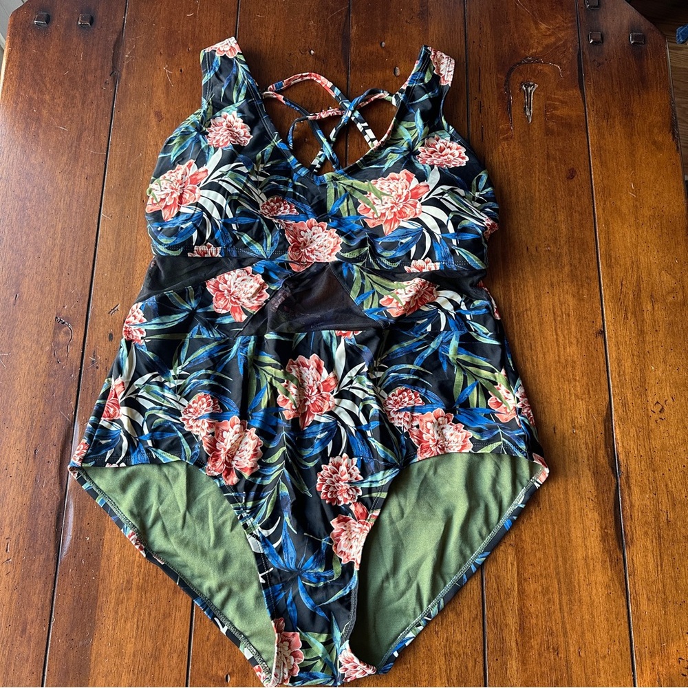 Roatan One Piece Swimsuit With Mesh Waist 3XL
